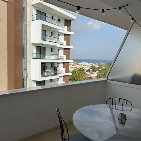 Blue Edge Makenzy Gardenia Apartment Larnaka