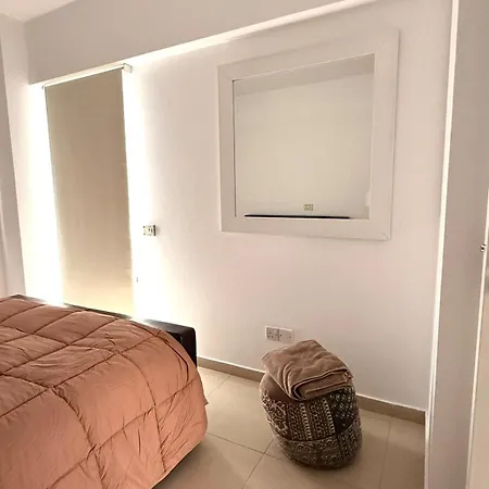 Apartment Blue Edge Makenzy Gardenia